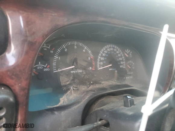 1998 Dodge Ram 1500 with VIN 3B7HC13Z6WG241172, listed as a Copart auction lot 82784324 with 0 mi miles and Salvage Title. Bid and sale history available at carsss.com. Image 9.