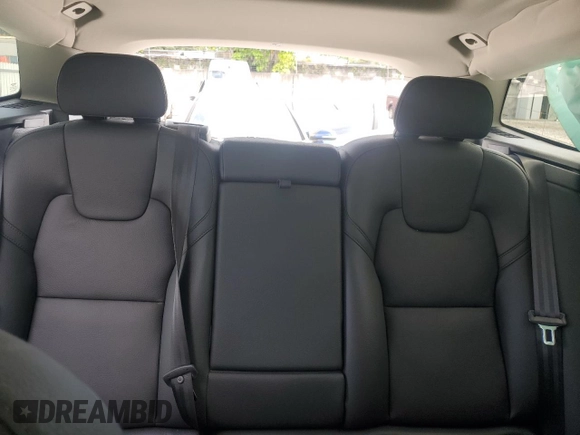 2025 Volvo XC60 Plus с VIN YV4M12RC1S1091670, выставлен на аукционе Copart как лот 47518085 с пробегом 3 972 миль миль и Списание • Salvage title. История ставок и продаж доступна на DreamBid. Изображение 10.