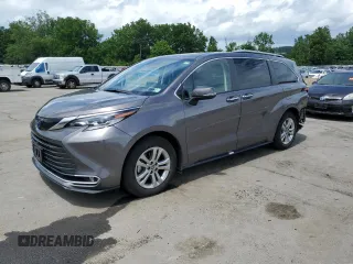 2022 Toyota Sienna Platinum with VIN 5TDESKFC1NS058068, listed as a Copart auction lot 62939955 with 43,396 mi miles and Salvage title. Bid and sale history available at DreamBid. Image 1.