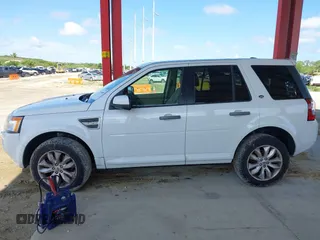 2011 Land Rover LR2 HSE with VIN SALFR2BN5BH268155, listed as a IAAI auction lot 42418895 with 91,566 mi miles and . Bid and sale history available at DreamBid. Image 14.