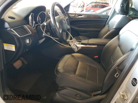 2014 Mercedes-Benz M 350 z VIN 4JGDA5HB2EA270667, wystawiony jako Copart lot #56003115 z przebiegiem 110 964 mil mil oraz Szkoda całkowita • Salvage title. Historia ofert i sprzedaży dostępna na DreamBid. Obrazek 7.