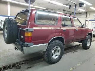 1991 Toyota 4Runner SR5 with VIN JT3VN39W0M0049225, listed as a Copart auction lot 82716834 with 206,036 mi miles and Clean Title. Bid and sale history available at carsss.com. Image 3.