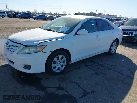 2011 Toyota Camry LE z VIN 4T1BF3EK1BU644469, wystawiony jako IAAI lot #41518325 z przebiegiem 115 485 mil mil oraz . Historia ofert i sprzedaży dostępna na DreamBid. Obrazek 2.