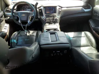 2015 Chevrolet Tahoe LTZ z VIN 1GNSCCKC7FR237119, wystawiony jako Copart lot #52712625 z przebiegiem 264 359 mil mil oraz Szkoda całkowita • Salvage title. Historia ofert i sprzedaży dostępna na DreamBid. Obrazek 8.