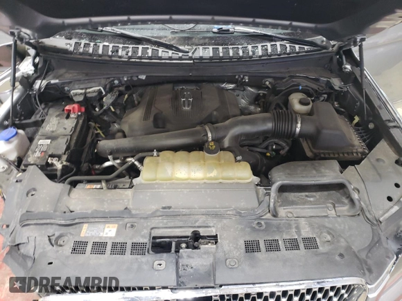 2020 Lincoln Navigator Reserve z VIN 5LMJJ2LT6LEL17168, wystawiony jako Copart lot #46801685 z przebiegiem 40 230 mil mil oraz Nie do naprawy • Non repairable. Historia ofert i sprzedaży dostępna na DreamBid. Obrazek 12.