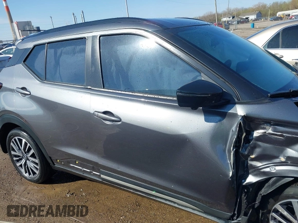 2021 Nissan Kicks SR z VIN 3N1CP5DVXML465845, wystawiony jako IAAI lot #41966146 z przebiegiem 56 134 mil mil oraz . Historia ofert i sprzedaży dostępna na DreamBid. Obrazek 13.