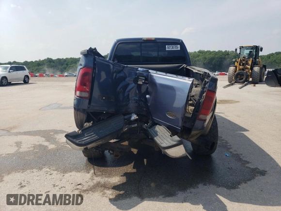 2007 Ford F-350 XL z VIN 1FTWW31P57EB52262, wystawiony jako Copart lot #60138785 z przebiegiem 170 721 mil mil oraz Szkoda całkowita • Salvage title. Historia ofert i sprzedaży dostępna na DreamBid. Obrazek 6.