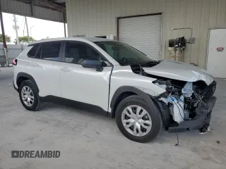 2023 Toyota Corolla Cross L z VIN 7MUAAAAG7PV053889, wystawiony jako Copart lot #61677525 z przebiegiem 27 970 mil mil oraz Szkoda całkowita • Salvage title. Historia ofert i sprzedaży dostępna na DreamBid. Obrazek 4.
