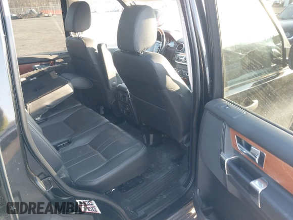 2015 Land Rover LR4 HSE with VIN SALAG2V65FA764267, listed as a IAAI auction lot 41716586 with 146,630 mi miles and . Bid and sale history available at DreamBid. Image 8.