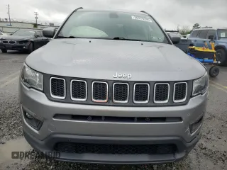 2018 Jeep Compass Latitude с VIN 3C4NJDBB9JT180222, выставлен на аукционе Copart как лот 56979395 с пробегом 78 262 миль миль и Списание • Salvage title. История ставок и продаж доступна на DreamBid. Изображение 5.