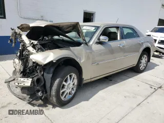 2008 Chrysler 300 C with VIN 2C3KK63H48H218140, listed as a Copart auction lot 71375264 with Not Provided miles and Salvage Title. Bid and sale history available at carsss.com. Image 1.