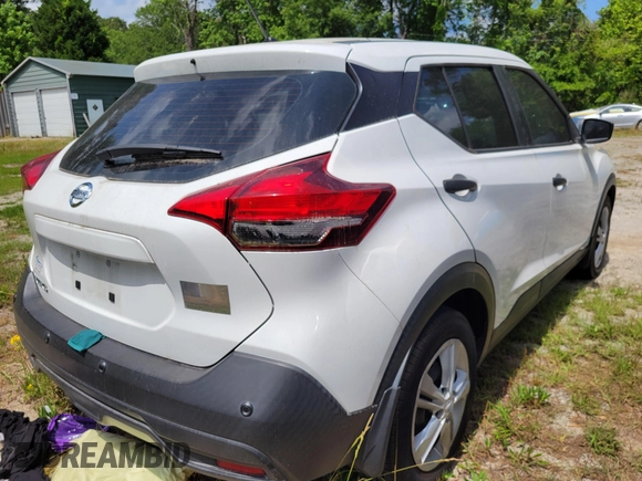2020 Nissan Kicks S with VIN 3N1CP5BV9LL487319, listed as a IAAI auction lot 42208709 with 70,582 mi miles and . Bid and sale history available at DreamBid. Image 4.