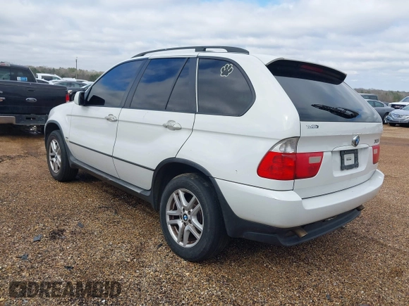 2005 BMW X5 3.0i with VIN 5UXFA13515LY12626, listed as a IAAI auction lot 41584553 with 212,707 mi miles. Bid and sale history available at carsss.com. Image 3.