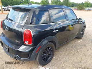 2013 MINI Countryman S ALL4 with VIN WMWZC5C57DWM15738, listed as a IAAI auction lot 42286913 with 175,299 mi miles and . Bid and sale history available at DreamBid. Image 4.