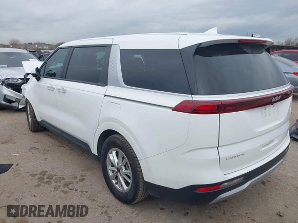 2024 Kia Carnival LX with VIN KNDNB4H34R6372182, listed as a IAAI auction lot 41421202 with 20,476 mi miles. Bid and sale history available at carsss.com. Image 3.