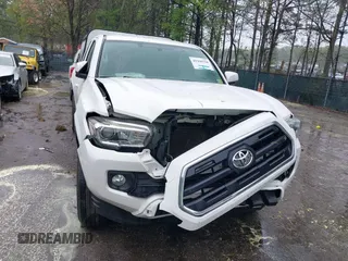 2016 Toyota Tacoma SR with VIN 5TFRX5GN9GX065061, listed as a IAAI auction lot 41960350 with 190,863 mi miles and . Bid and sale history available at carsss.com. Image 12.
