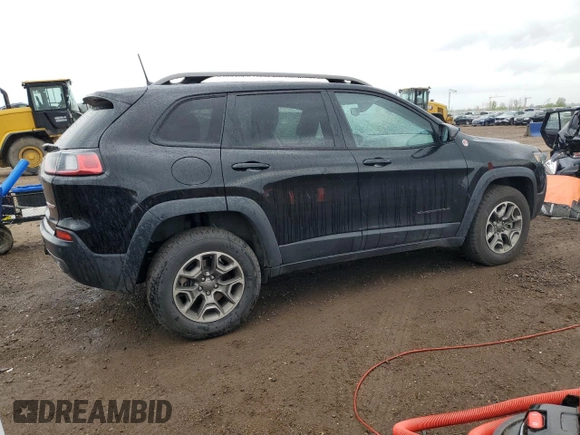 2020 Jeep Cherokee Trailhawk with VIN 1C4PJMBX2LD588381, listed as a Copart auction lot 56067055 with 82,467 mi miles and Salvage title. Bid and sale history available at DreamBid. Image 3.