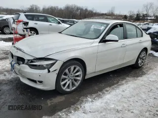 2013 BMW 3 Series 328i xDrive with VIN WBA3B5C53DF590089, listed as a Copart auction lot 45030805 with 141,980 mi miles and Non Repairable. Bid and sale history available at carsss.com. Image 1.