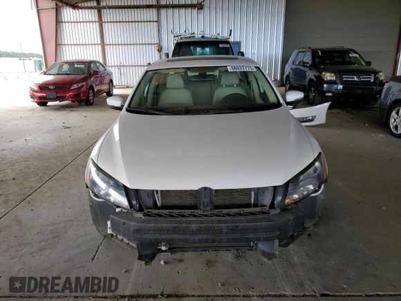 2015 Volkswagen Passat SEL Premium with VIN 1VWCV7A38FC073671, listed as a Copart auction lot 66022775 with 64,452 mi miles and Salvage title. Bid and sale history available at DreamBid. Image 5.