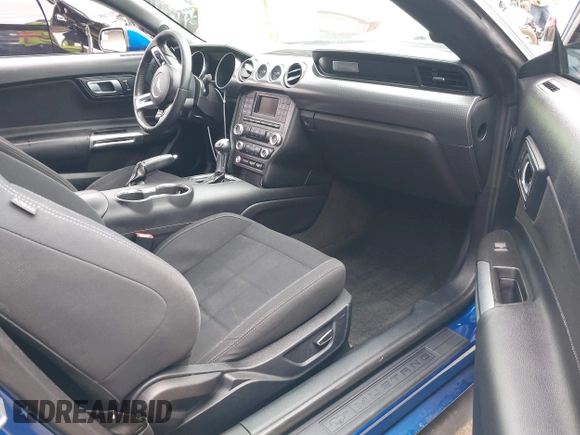 2018 Ford Mustang GT z VIN 1FA6P8CF2J5127010, wystawiony jako IAAI lot #42077900 z przebiegiem 77 023 mil mil oraz . Historia ofert i sprzedaży dostępna na DreamBid. Obrazek 5.