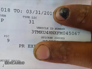 2015 Toyota Tacoma PreRunner z VIN 3TMKU4HNXFM045067, wystawiony jako Copart lot #47186931 z przebiegiem Nie podano mil oraz Szkoda całkowita • Salvage title. Historia ofert i sprzedaży dostępna na DreamBid. Obrazek 10.