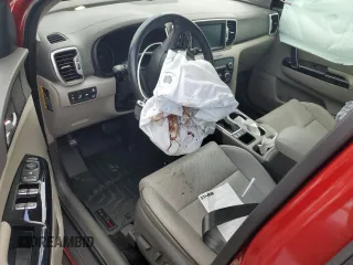 2019 Kia Sportage EX z VIN KNDPN3AC9K7588758, wystawiony jako Copart lot #51060635 z przebiegiem Nie podano mil oraz Szkoda całkowita • Salvage title. Historia ofert i sprzedaży dostępna na DreamBid. Obrazek 8.