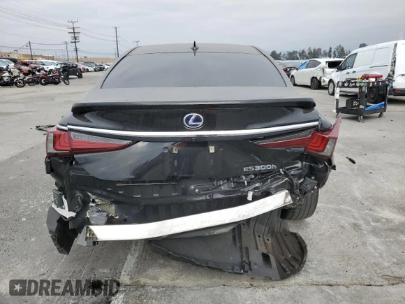 2021 Lexus ES 300h z VIN 58ADA1C12MU001405, wystawiony jako Copart lot #42823495 z przebiegiem 62 108 mil mil oraz Szkoda całkowita • Salvage title. Historia ofert i sprzedaży dostępna na DreamBid. Obrazek 6.