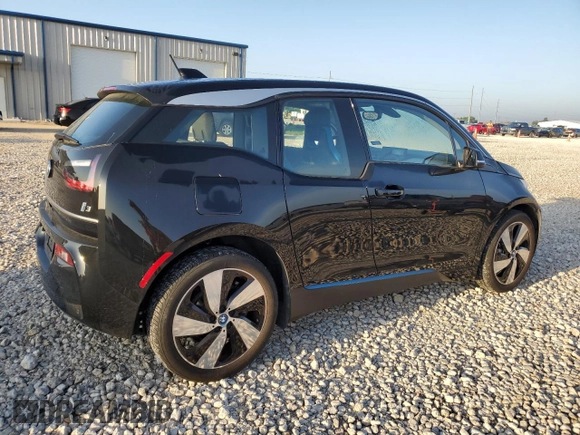 2021 BMW i3 with VIN WBY8P2C03M7K07077, listed as a Copart auction lot 63186024 with 6,381 mi miles and Salvage Title. Bid and sale history available at carsss.com. Image 3.