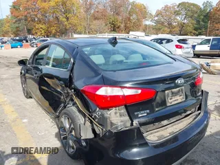 2016 Kia Forte EX z VIN KNAFX4A86G5528170, wystawiony jako IAAI lot #40976618 z przebiegiem 131 963 mil mil oraz . Historia ofert i sprzedaży dostępna na DreamBid. Obrazek 3.