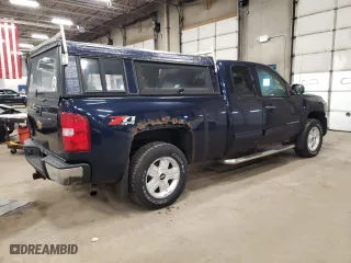 2010 Chevrolet Silverado 1500 LT with VIN 1GCSKSE39AZ271363, listed as a Copart auction lot 43057205 with 269,950 mi miles and Clean Title. Bid and sale history available at carsss.com. Image 3.