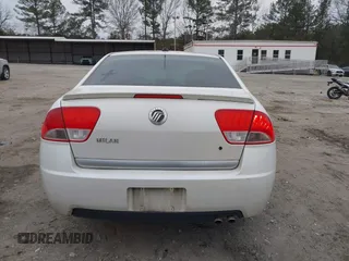 2011 Mercury Milan with VIN 3MEHM0HAXBR600952, listed as a IAAI auction lot 41381502 with 224,045 mi miles. Bid and sale history available at carsss.com. Image 16.