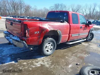 2003 Chevrolet Silverado 1500 LS with VIN 2GCEK19T931230082, listed as a IAAI auction lot 41625382 with 204,638 mi miles. Bid and sale history available at carsss.com. Image 4.