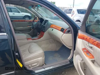 2001 Lexus LS 430 z VIN JTHBN30F810015944, wystawiony jako IAAI lot #42469730 z przebiegiem 273 006 mil mil oraz . Historia ofert i sprzedaży dostępna na DreamBid. Obrazek 5.