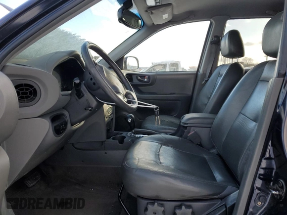 2004 Hyundai Santa Fe GLS with VIN KM8SC13E04U819968, listed as a Copart auction lot 88279005 with 156,808 mi miles and Salvage Title. Bid and sale history available at carsss.com. Image 7.
