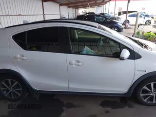 2018 Toyota Prius One with VIN JTDKDTB31J1599993, listed as a IAAI auction lot 42054102 with 107,472 mi miles and . Bid and sale history available at DreamBid. Image 13.
