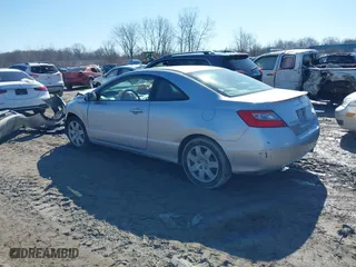 2010 Honda Civic Cpe LX with VIN 2HGFG1B69AH516479, listed as a IAAI auction lot 41757904 with 175,185 mi miles. Bid and sale history available at carsss.com. Image 3.