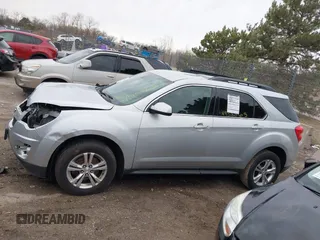 2015 Chevrolet Equinox LT z VIN 2GNFLFEK5F6341898, wystawiony jako IAAI lot #41953065 z przebiegiem 148 017 mil mil oraz . Historia ofert i sprzedaży dostępna na DreamBid. Obrazek 15.