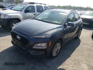 2020 Hyundai Kona SEL with VIN KM8K2CAA7LU531698, listed as a Copart auction lot 49087601 with 27,170 mi miles. Bid and sale history available at carsss.com. Image 2.