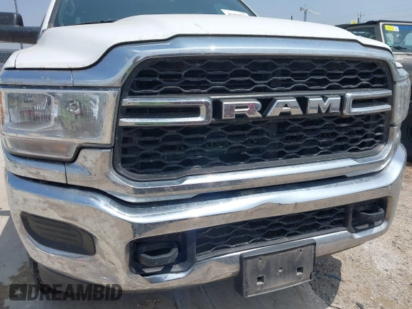 2022 Ram 2500 Tradesman with VIN 3C6UR5HJ0NG125804, listed as a IAAI auction lot 41918930 with 114,232 mi miles. Bid and sale history available at carsss.com. Image 6.