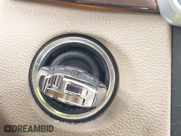 2013 Mercedes-Benz E 350 Luxury with VIN WDDHF5KB4DA728326, listed as a IAAI auction lot 42097905 with 120,370 mi miles and . Bid and sale history available at DreamBid. Image 10.