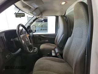2015 Chevrolet Express Cargo с VIN 1GCWGFCF2F1163339, выставлен на аукционе IAAI как лот 42854317 с пробегом 179 463 миль миль и . История ставок и продаж доступна на DreamBid. Изображение 27.