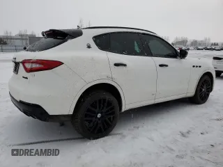 2018 Maserati Levante S GranSport z VIN ZN661YUS9JX285547, wystawiony jako Copart lot #46831575 z przebiegiem 60 369 mil mil oraz Czysty tytuł • Clean title. Historia ofert i sprzedaży dostępna na DreamBid. Obrazek 3.