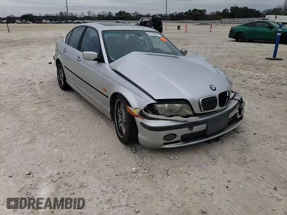2001 BMW 3 Series 330i with VIN WBAAV53481FT00303, listed as a Copart auction lot 87118034 with 0 mi miles and Salvage Title. Bid and sale history available at carsss.com. Image 11.