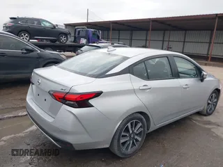2021 Nissan Versa SV with VIN 3N1CN8EV4ML869262, listed as a IAAI auction lot 41408655 with 70,623 mi miles. Bid and sale history available at carsss.com. Image 4.