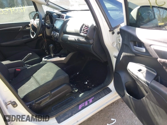 2020 Honda Fit EX with VIN 3HGGK5H87LM723802, listed as a IAAI auction lot 42043051 with 82,919 mi miles and . Bid and sale history available at DreamBid. Image 5.