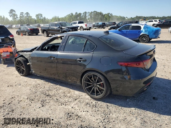2017 Alfa Romeo Giulia Ti z VIN ZARFAECN2H7550899, wystawiony jako Copart lot #51627825 z przebiegiem 110 489 mil mil oraz Szkody całkowita. Historia ofert i sprzedaży dostępna na DreamBid. Obrazek 2.