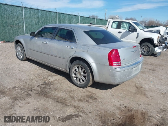 2008 Chrysler 300 C with VIN 2C3KK63H78H132546, listed as a IAAI auction lot 41634515 with 190,446 mi miles and . Bid and sale history available at carsss.com. Image 3.