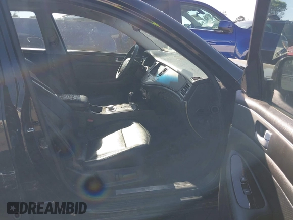 2013 Hyundai Genesis 3.8L with VIN KMHGC4DD1DU247824, listed as a IAAI auction lot 42046380 with 238,524 mi miles and . Bid and sale history available at DreamBid. Image 5.
