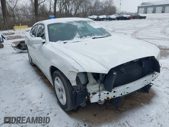 2013 Dodge Charger SXT with VIN 2C3CDXHG6DH643261, listed as a IAAI auction lot 41612150 with 164,181 mi miles. Bid and sale history available at carsss.com. Image 1.