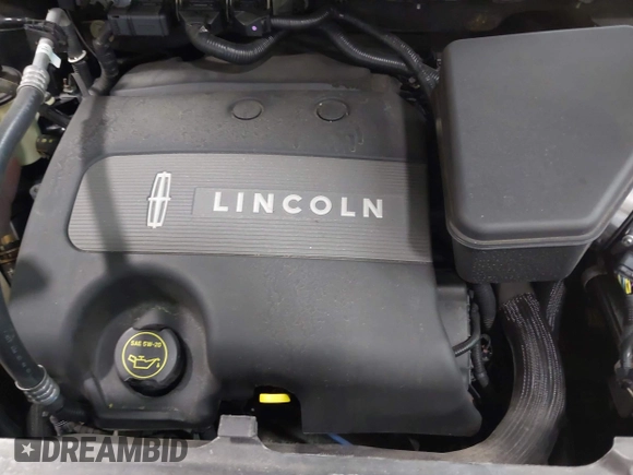 2014 Lincoln MKX with VIN 2LMDJ8JK4EBL16245, listed as a IAAI auction lot 42137824 with 184,479 mi miles. Bid and sale history available at carsss.com. Image 10.